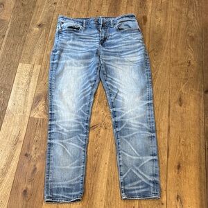 American Eagle Outfitters Light Blue Athletic Fit Jeans